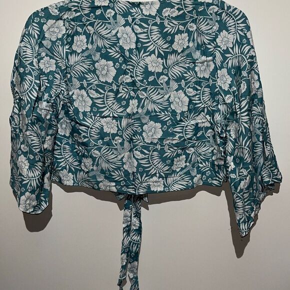 Women's Blue Floral Tie Front Crop Top Midi Skirt Set 2 Piece Size Small NWOT - Picture 8 of 9